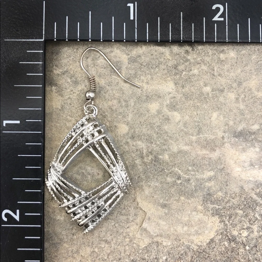 🍀 Geometric lines Silver Dangle Earrings